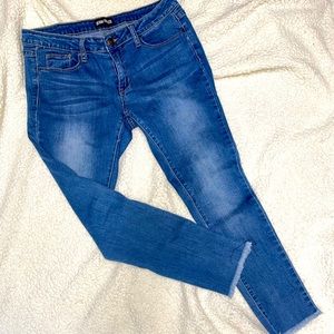 Boutique crop jeans